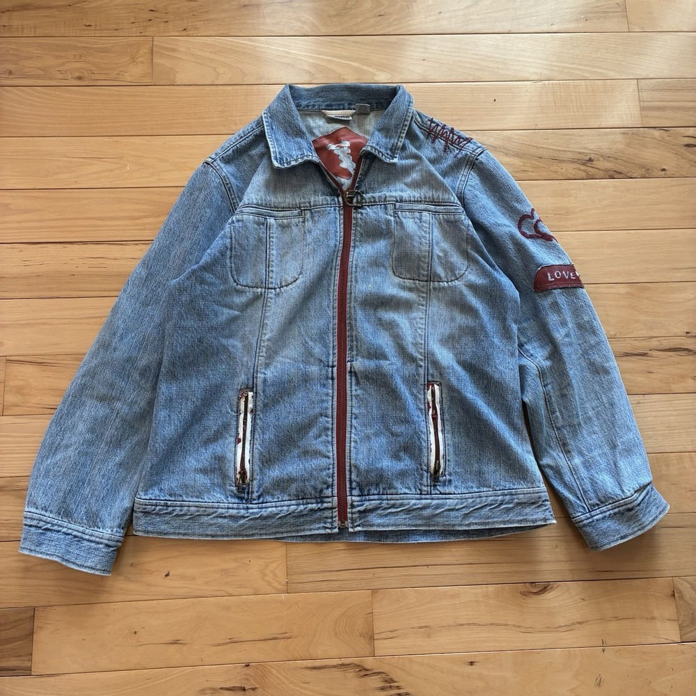 Chico's Embroidered Floral DenimJean Jacket Sz 2 Boho Hannah Y2K 100% Cotton.